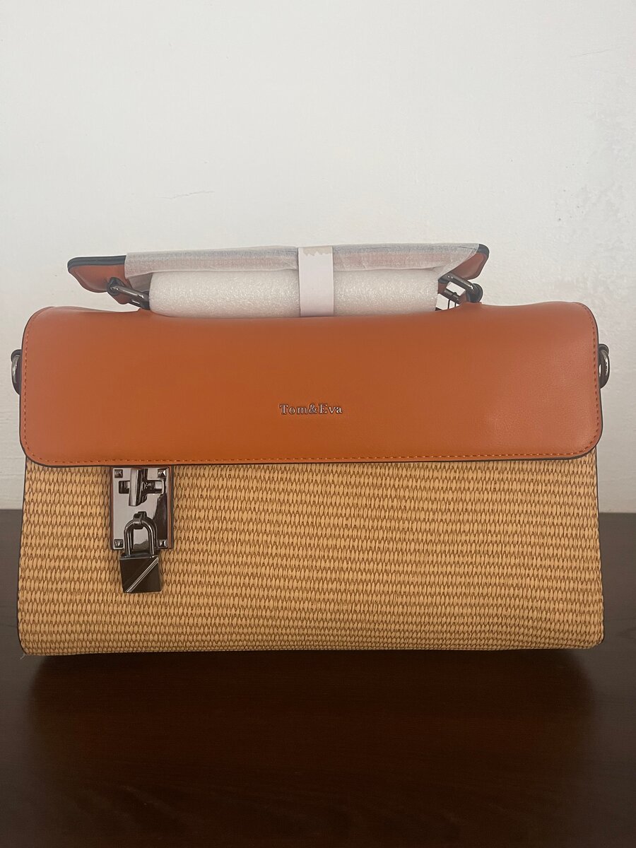 Sac à main en cuir et raphia