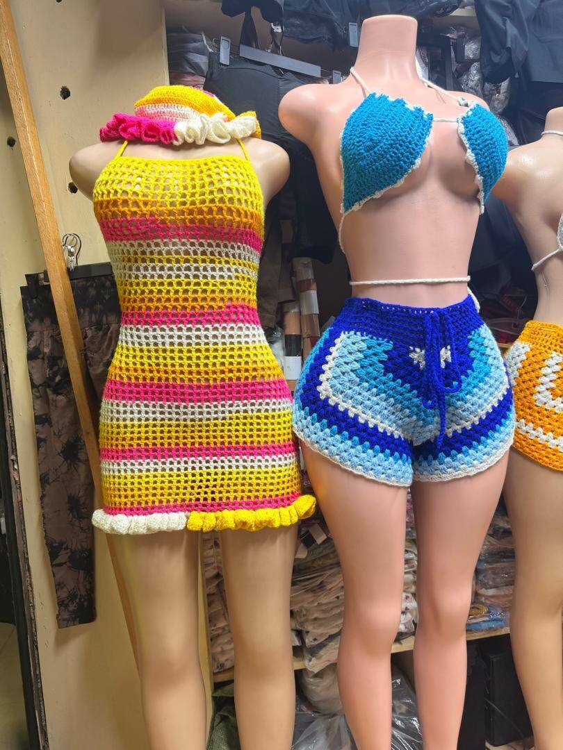 Ensembles tricotés colorés