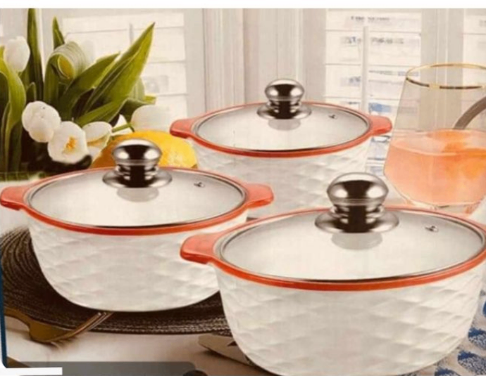 Soupière en porcelaine