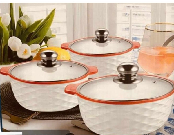 Soupière en porcelaine