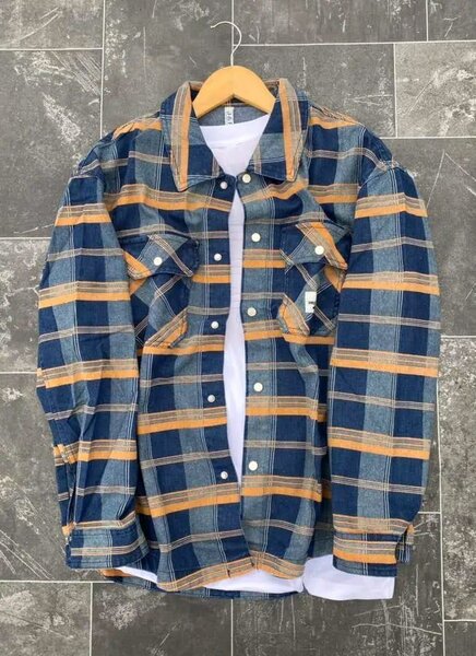 Chemise en jean tendance pour hommes