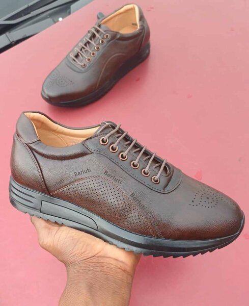 Chaussures en cuir élégantes