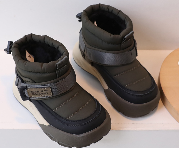 Анатомические аляски из непромокаемой ткани на гибкой и легкой подошве. 🏷️размеры 26-30