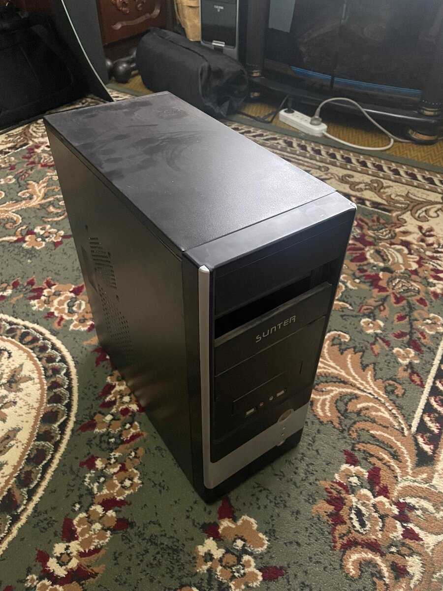 Системник без жесткого диска