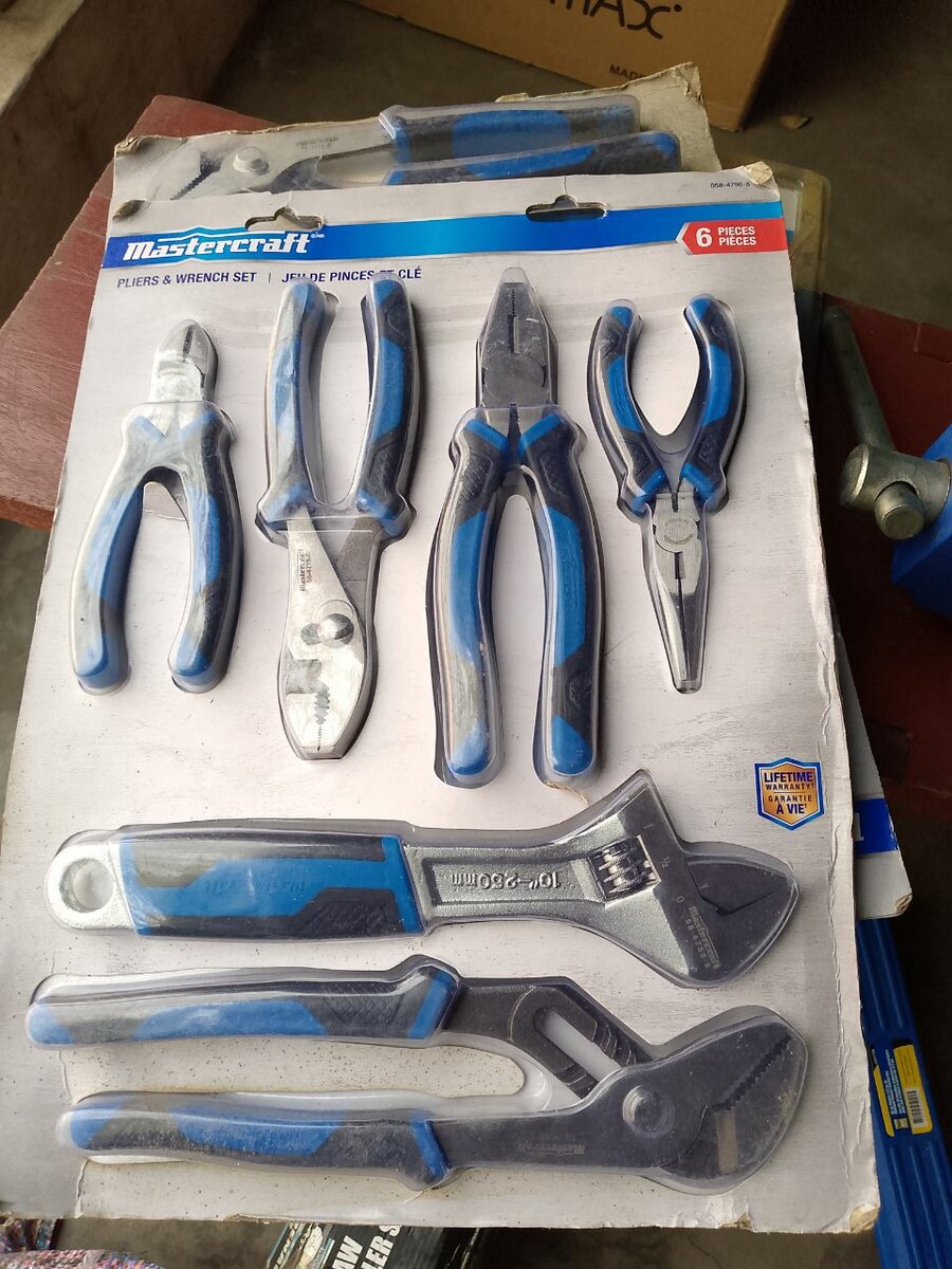 Pliers and wrench set MasterCraft brand
