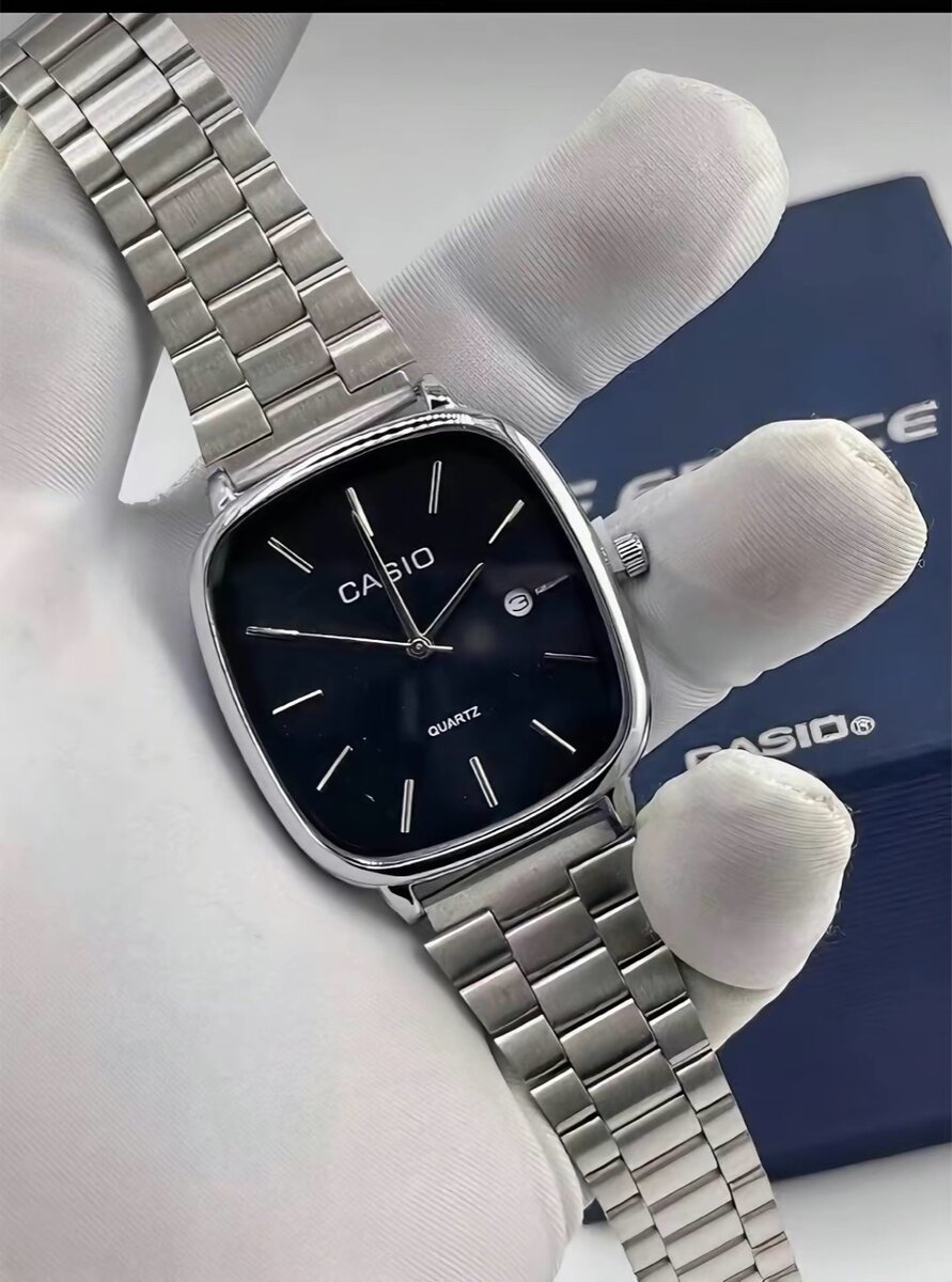 MONTRE CASIO(fond noir)