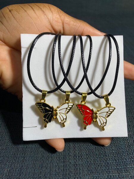 Friendship necklaces