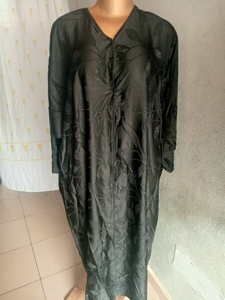 Robe longue noire élégante
