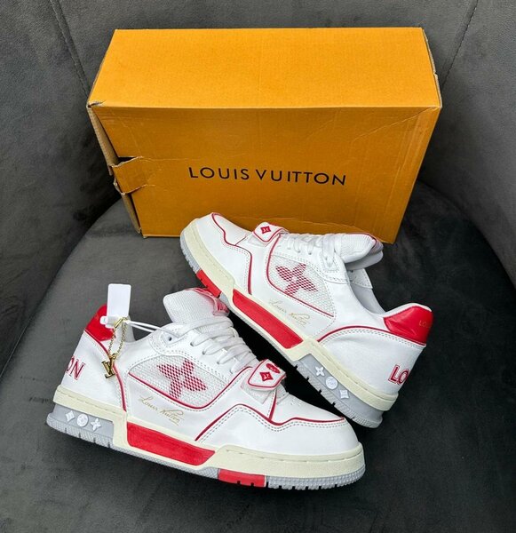 Louis Vuitton Sneakers