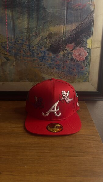 Casquette brodée rouge