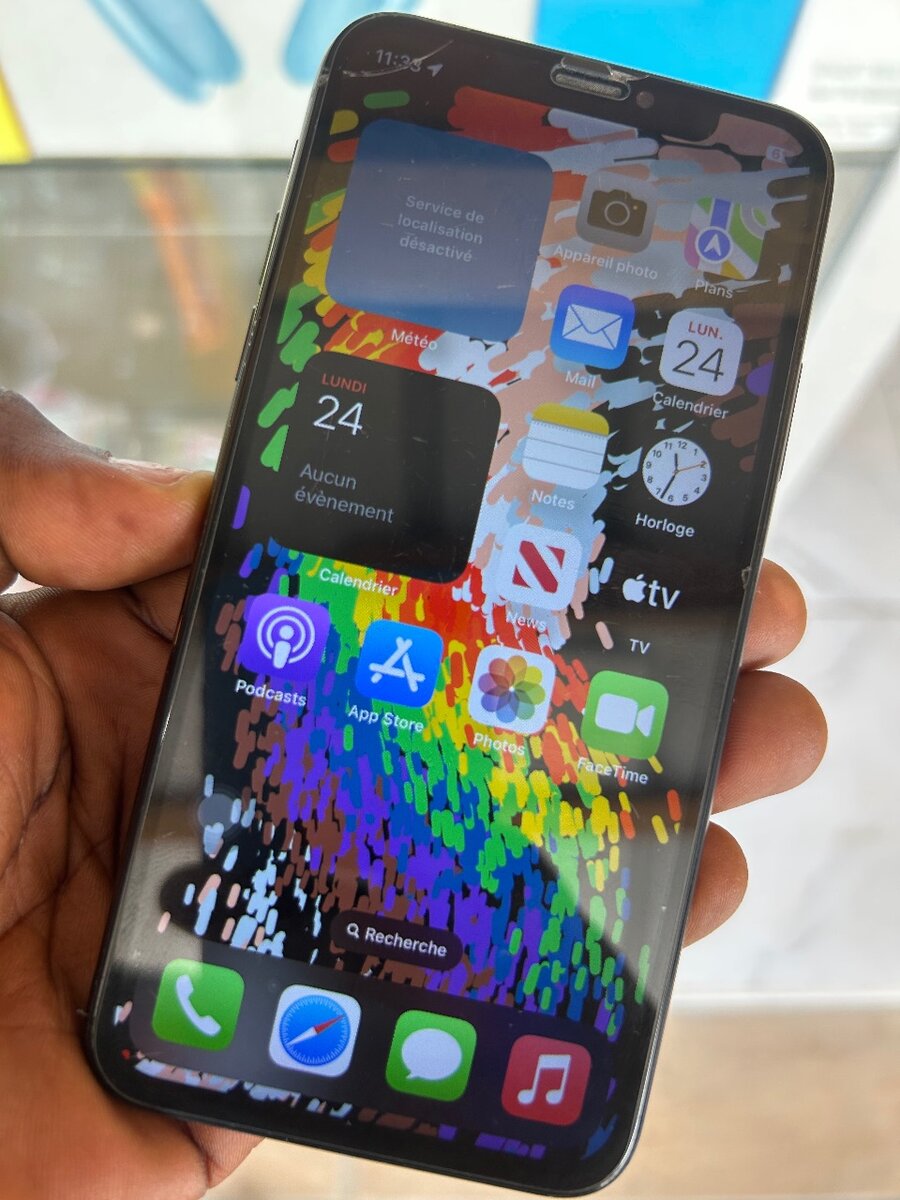 IPHONE X. 64G SANS ID