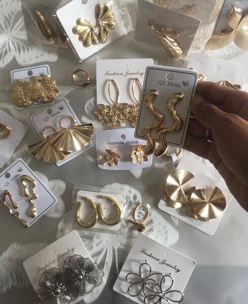 Boucles d'Oreilles Élégantes Dorées