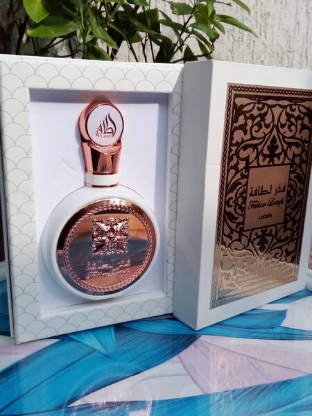 Parfum Fakhar de Lattafa