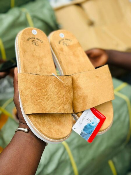 Chaussons en cuir confortables