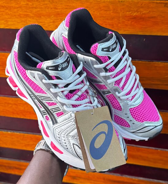 Asics Kayano 14  Rose Femme