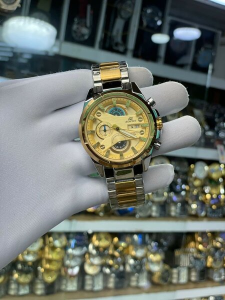Casio élégante et luxueuse