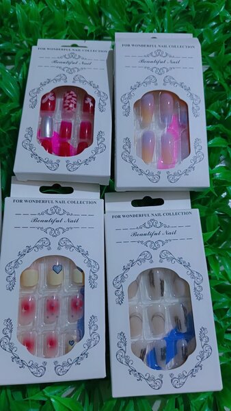 Ongles Faux Multicolores DIY