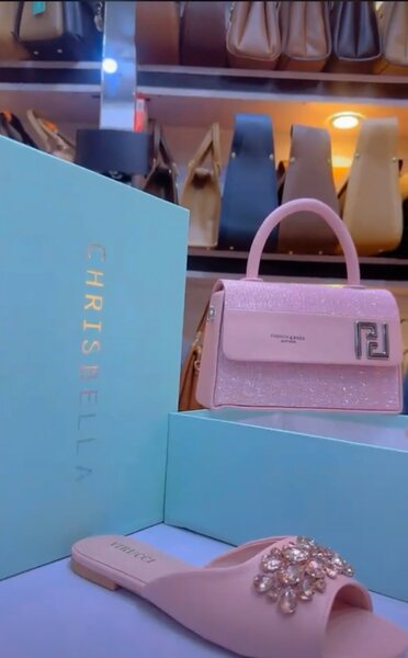 Sac à main rose élégant