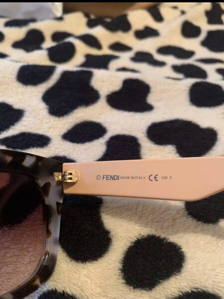 Очки FENDI