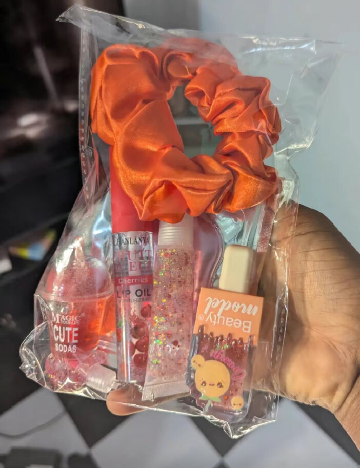 Coffret Beauté Lip Gloss & Chouchou