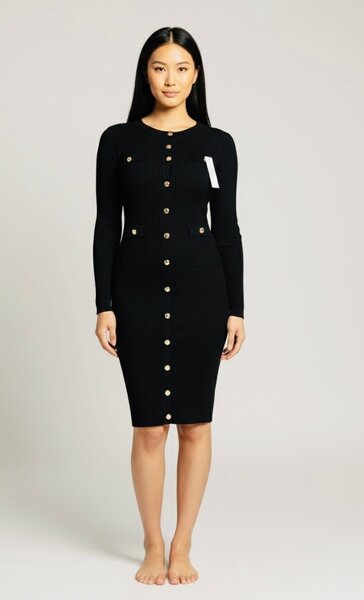 Robe en tricot noire élégante