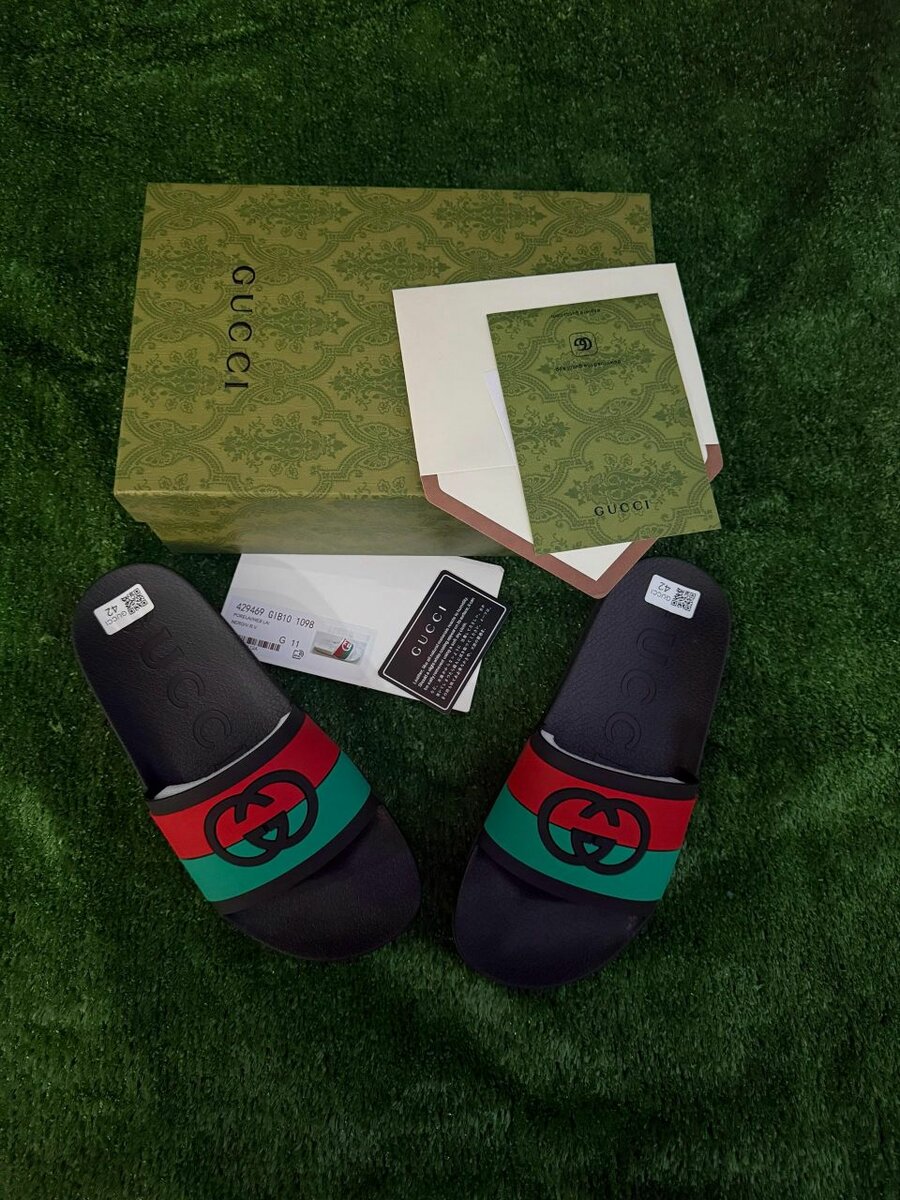 Chaussures de plage Gucci