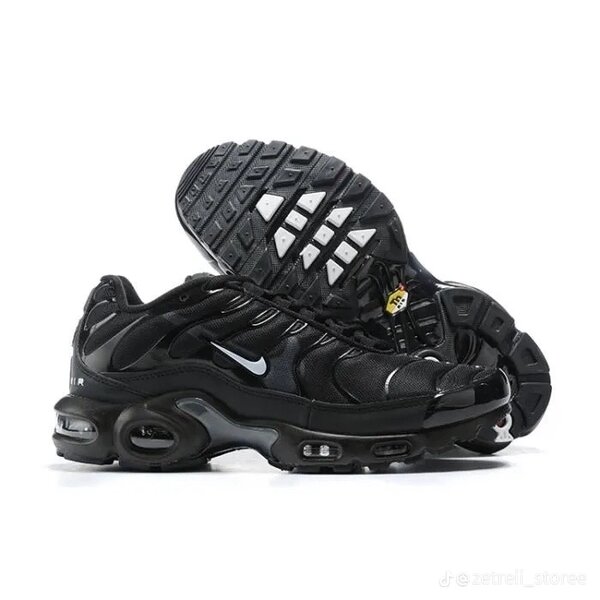 Baskets noires Air Max TN