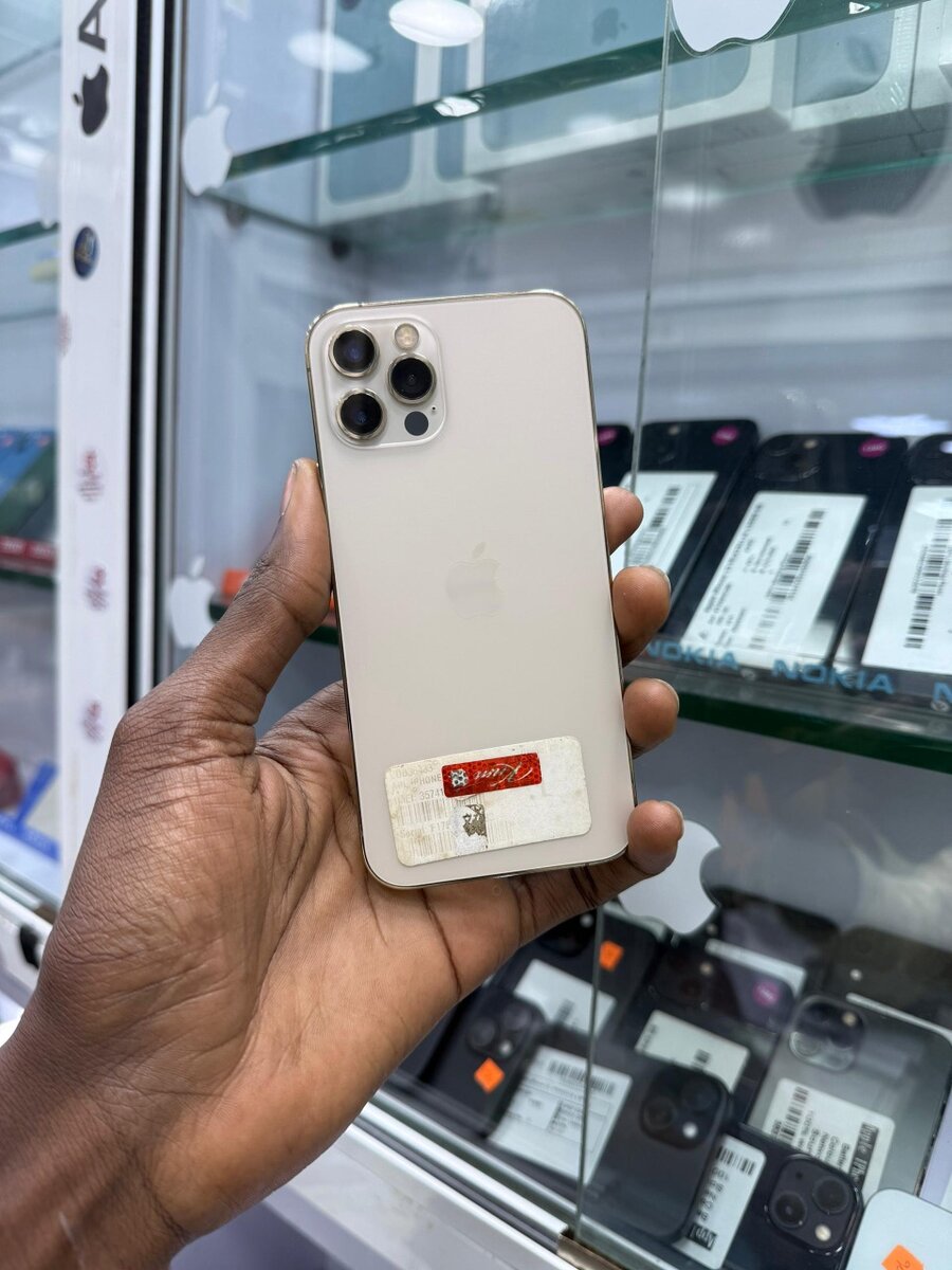 Disponible 12 Pro 128go