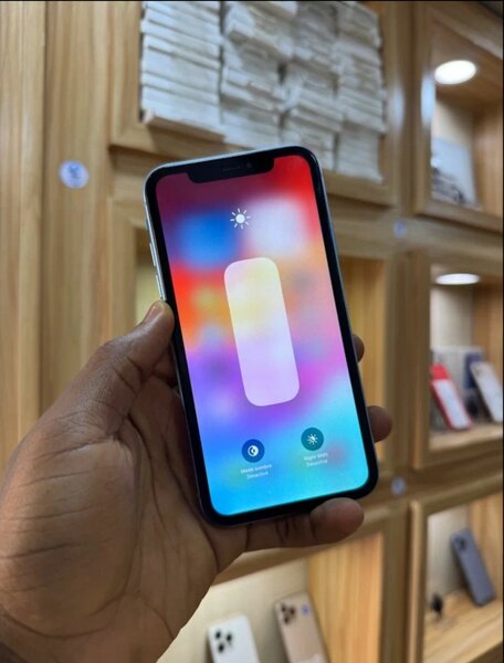iPhone XR Bleu Débloqué