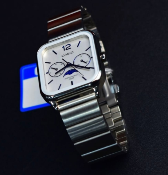 Casio часы серебристые