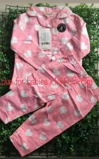 Pink pajamas with hearts 3-6m