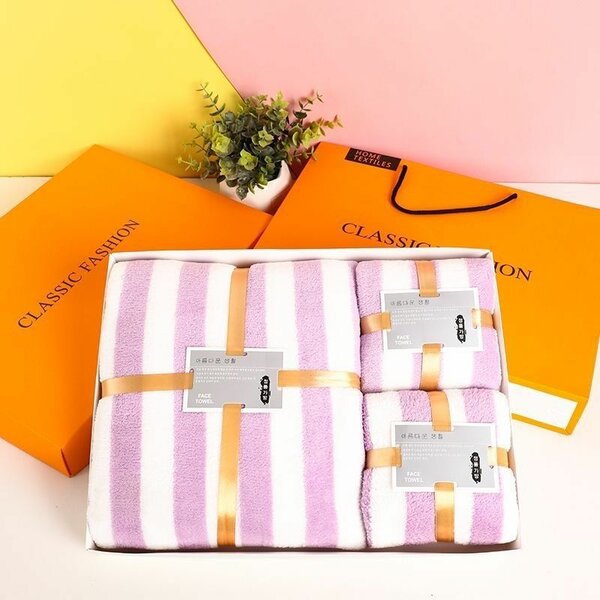 Lot de Serviettes Rayées Douces