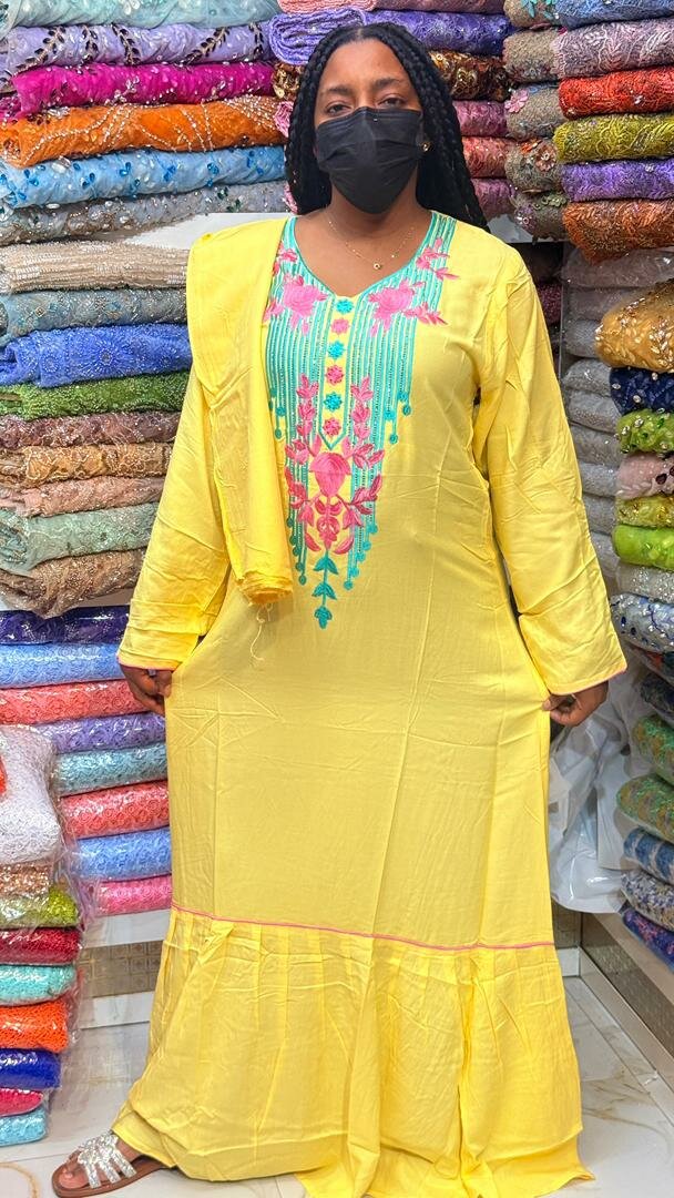 Robe Kaftan Brodée Élégante