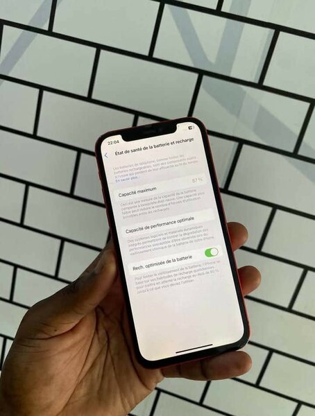 iPhone 12 simple Rouge Neuf