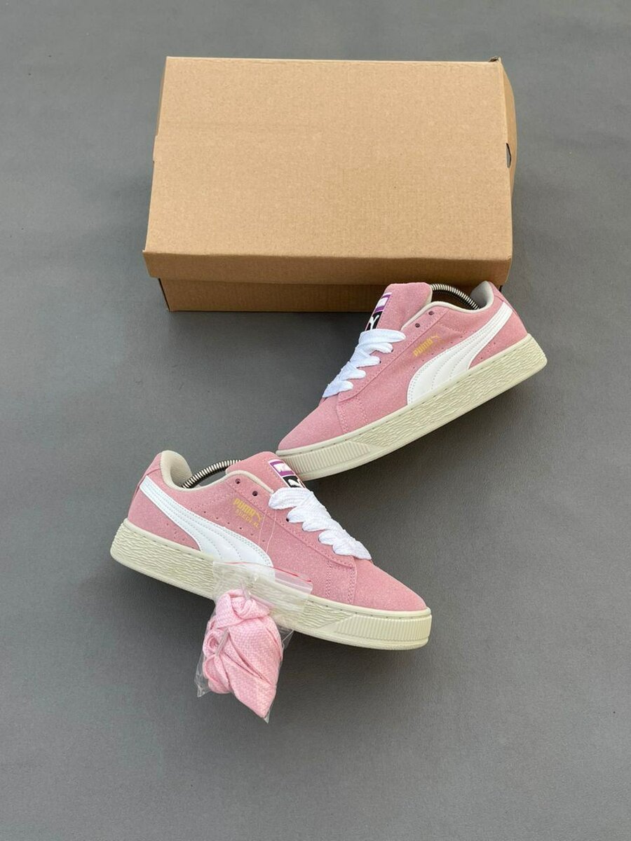 Baskets roses en daim chic