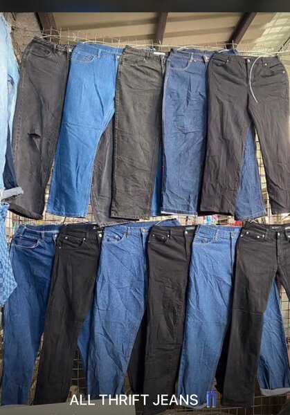 BOYFRIENDS JEANS & CARGO PANTS