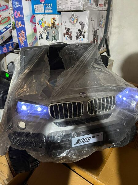 Voiture électrique enfant