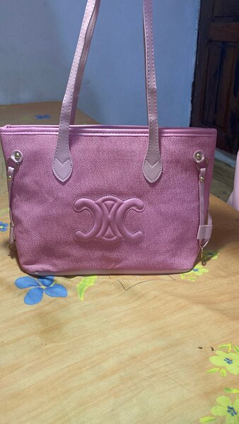 Sac à main en toile élégante