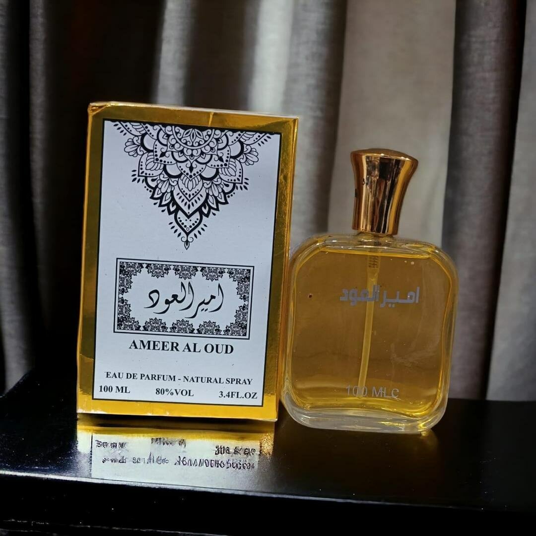 Woody fresh perfume