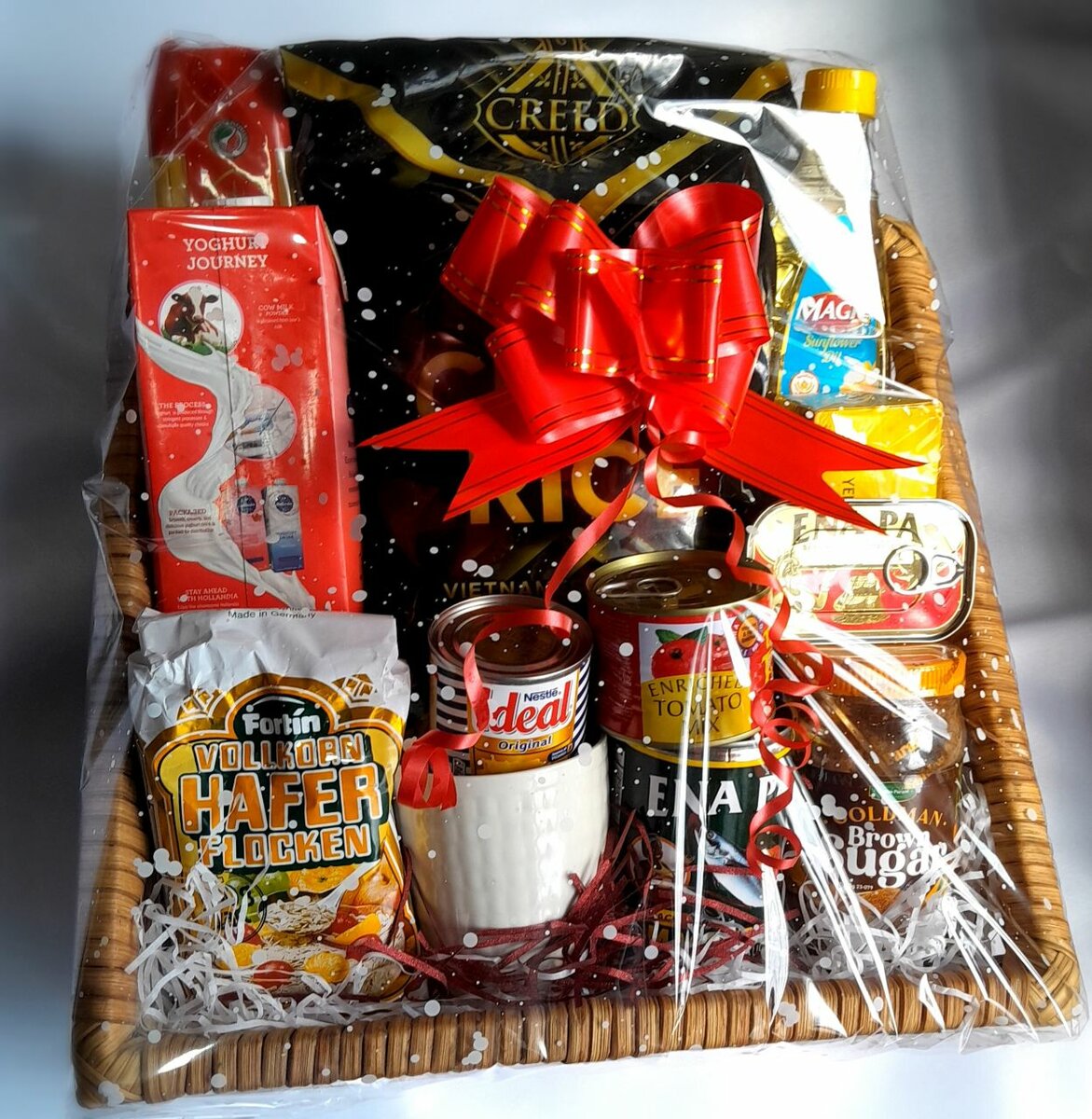 Hampers for Christmas and birthday present Corporate Hampers