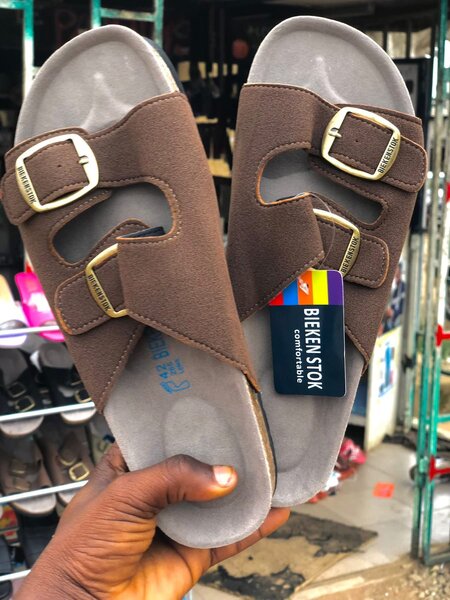 Sandales confortables en daim