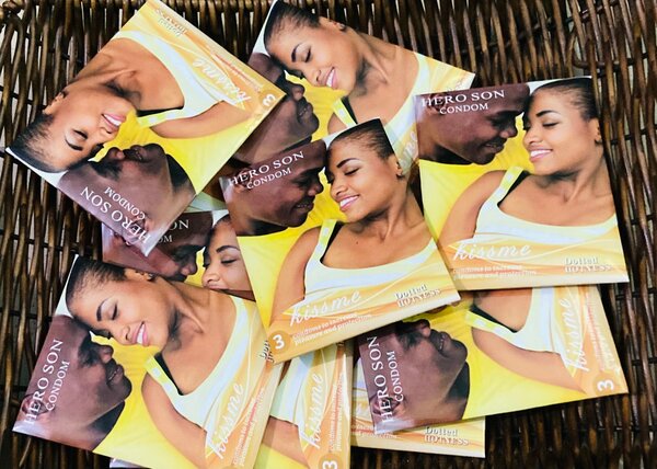 30 préservatifs (10 paquets)