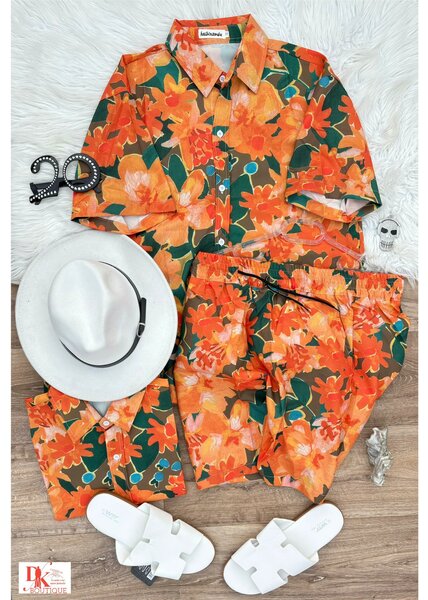 Ensemble floral tropical d'été