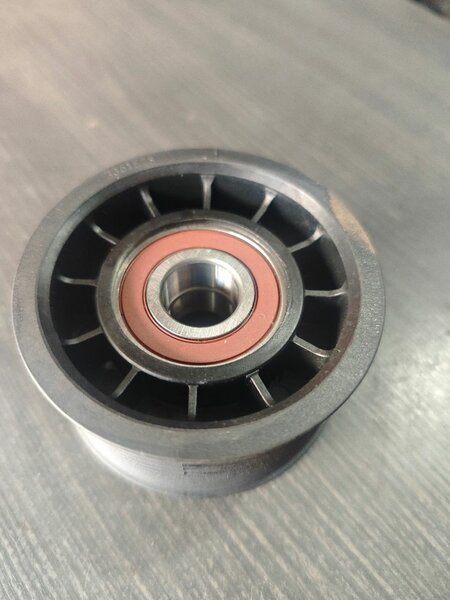 Ролик натяжной