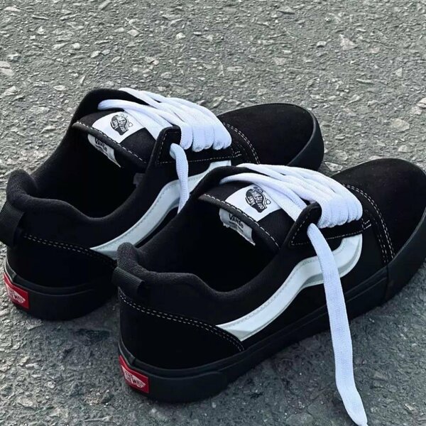 Vans knu