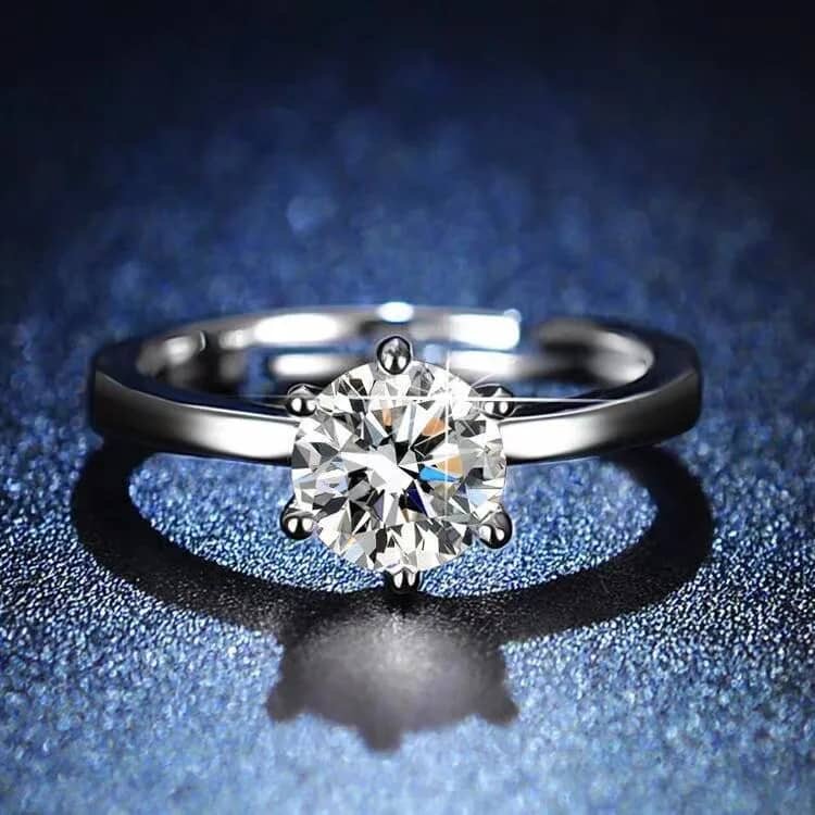 Elegant Solitaire Engagement Ring