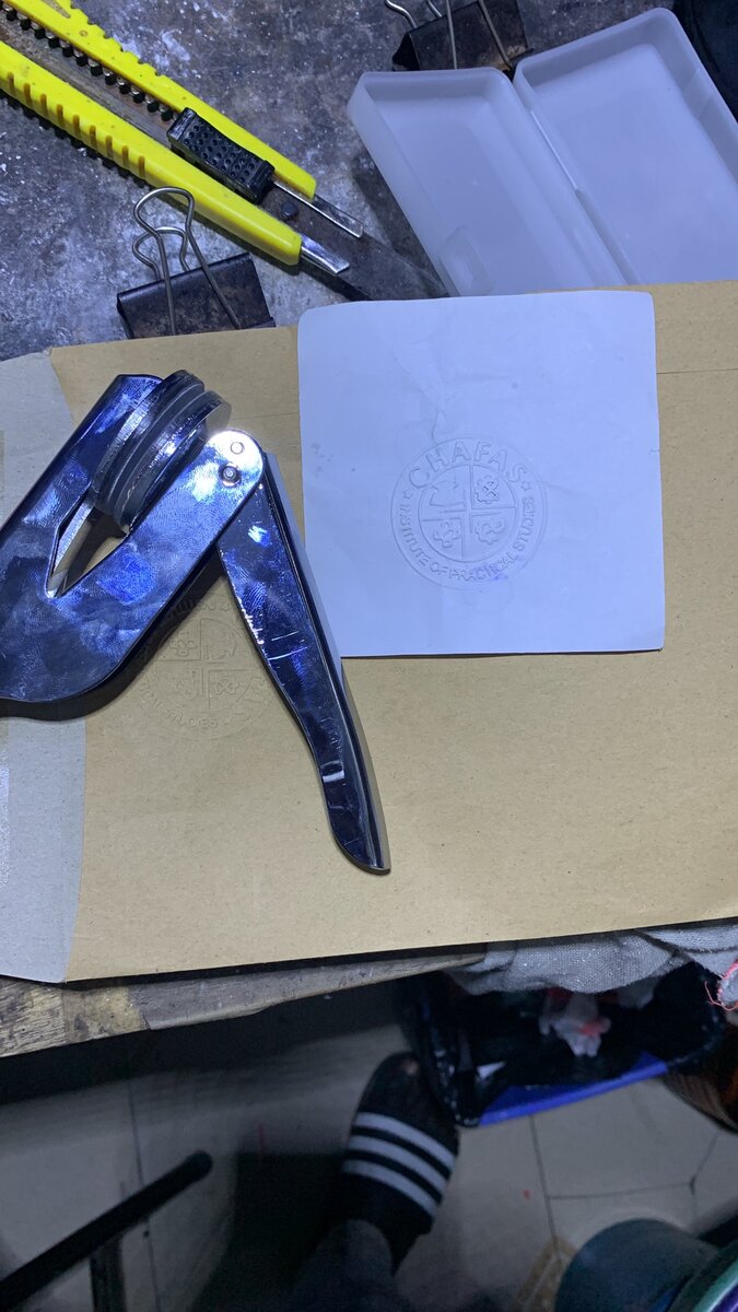 Seal embossing stamp