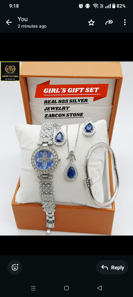 GIRL'S GIFT SET  GIRL'S DIAMOND STONES JEWELRY WATCH