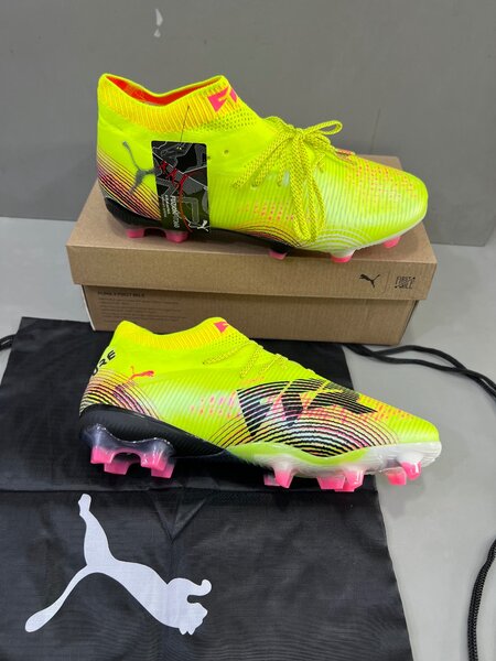 Crampons de foot futur pro fg