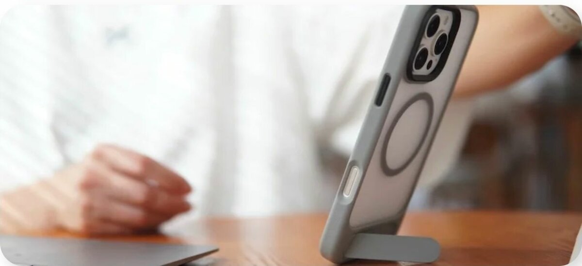 Coque iPhone 16 pro avec stand